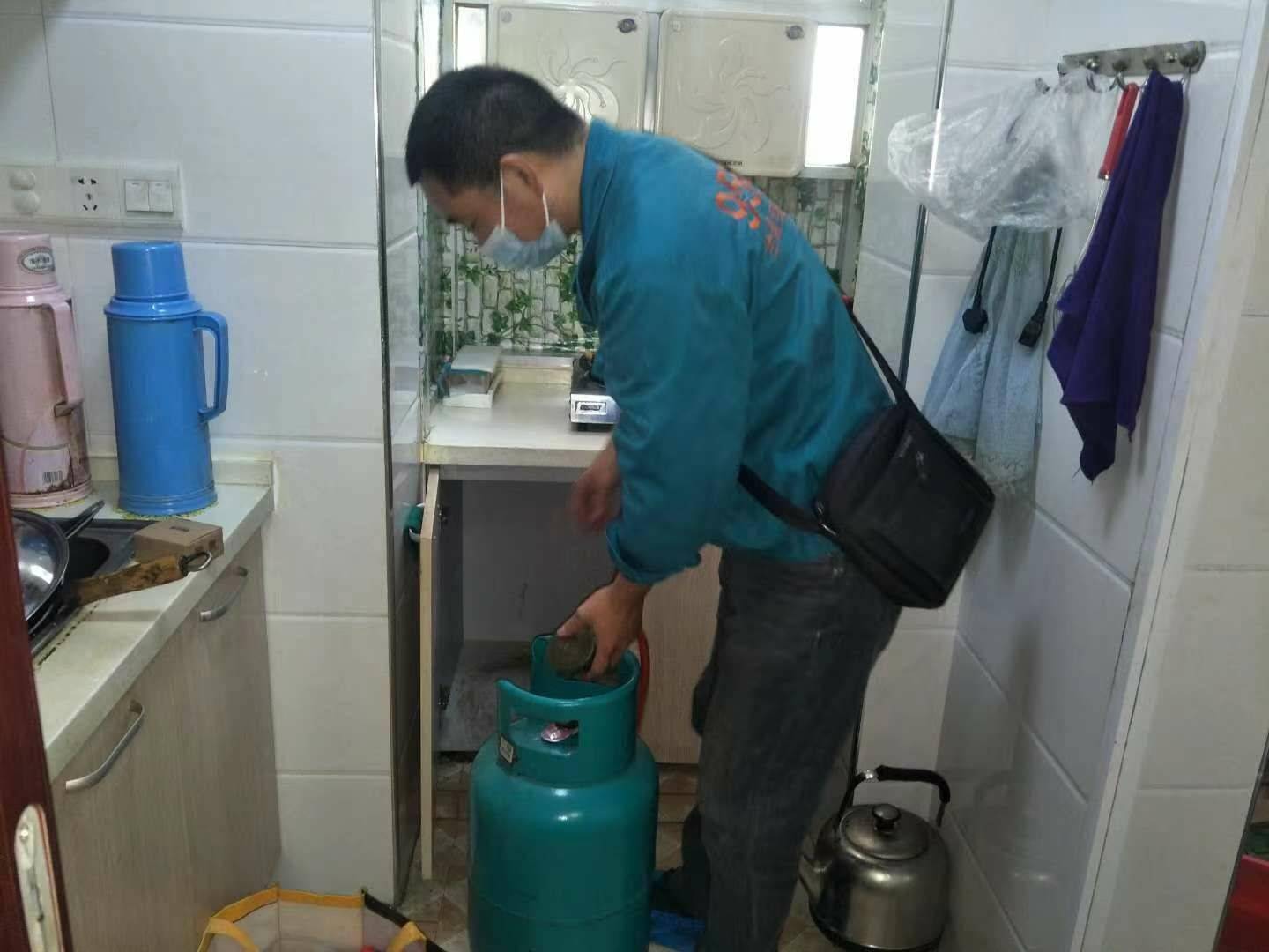 开云体育 开云官网装上这个减压阀用燃气安全多了65岁以上生活困难独居老人获赠惠民礼包(图1)