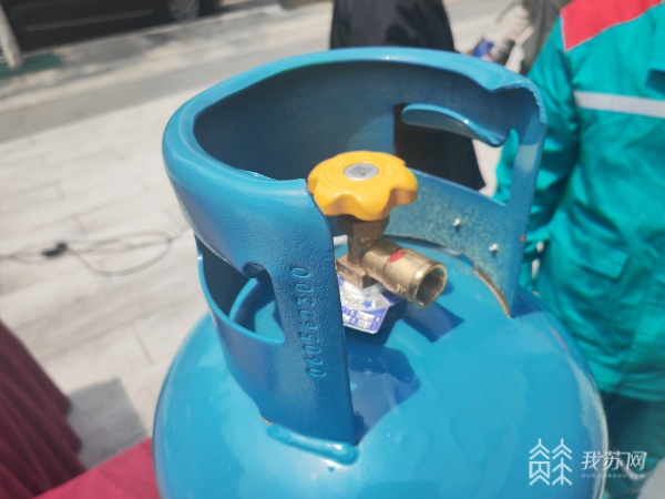 开云APP 开云官网入口九小场所如何保安全? 南京联合督导防患未“燃”(图4) 开云APP 开云官网入口九小场所如何保安全? 南京联合督导防患未“燃”(图4)