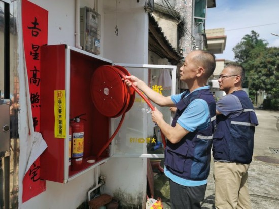 开云 开云体育平台深圳大鹏王母社区巧用“四治”加减法解开城中村安全治理“千千结”(图3)