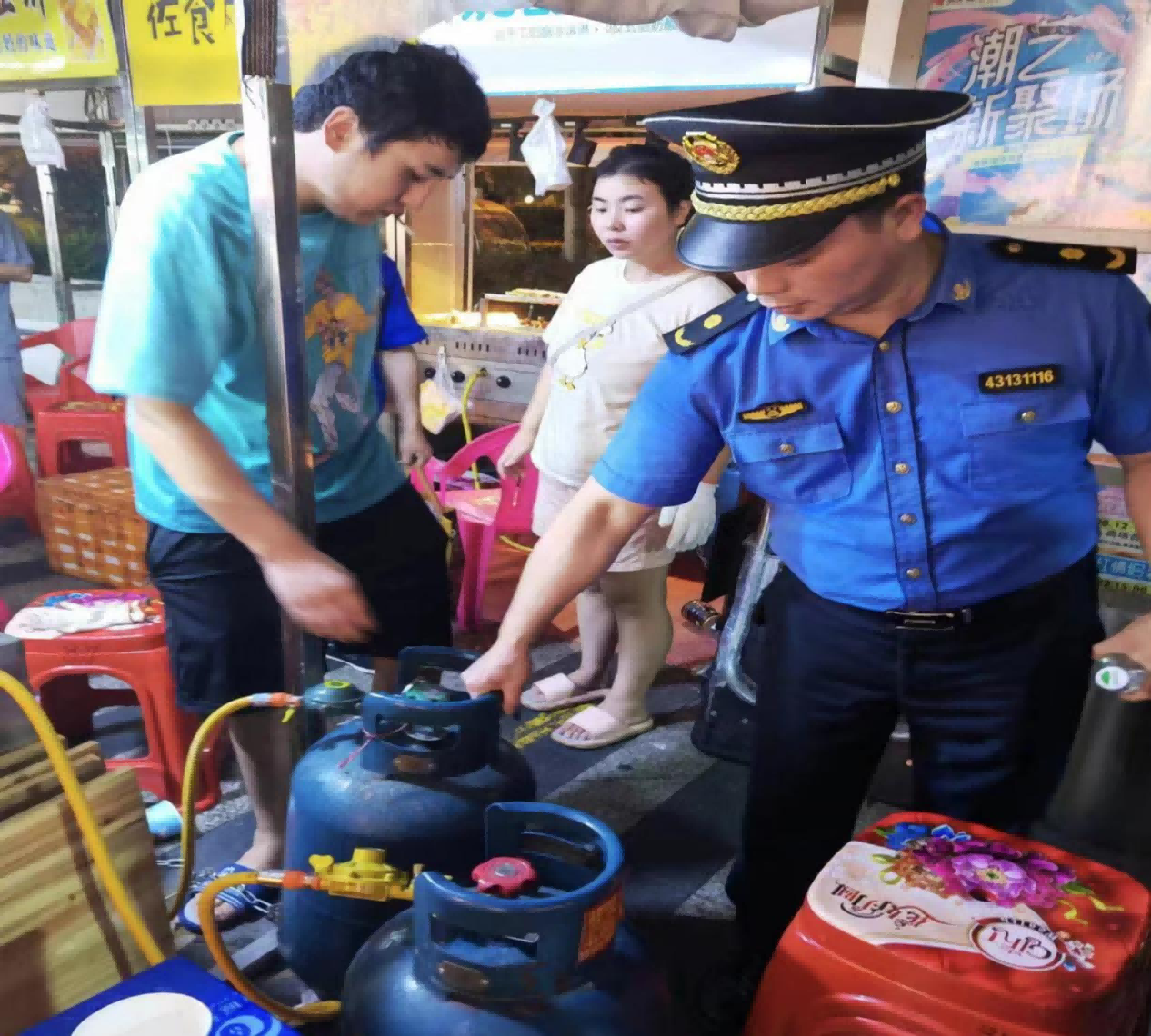 湖南娄底开展便民夜市燃气开云体育 Kaiyun.com 官网入口专项整治行动(图1)